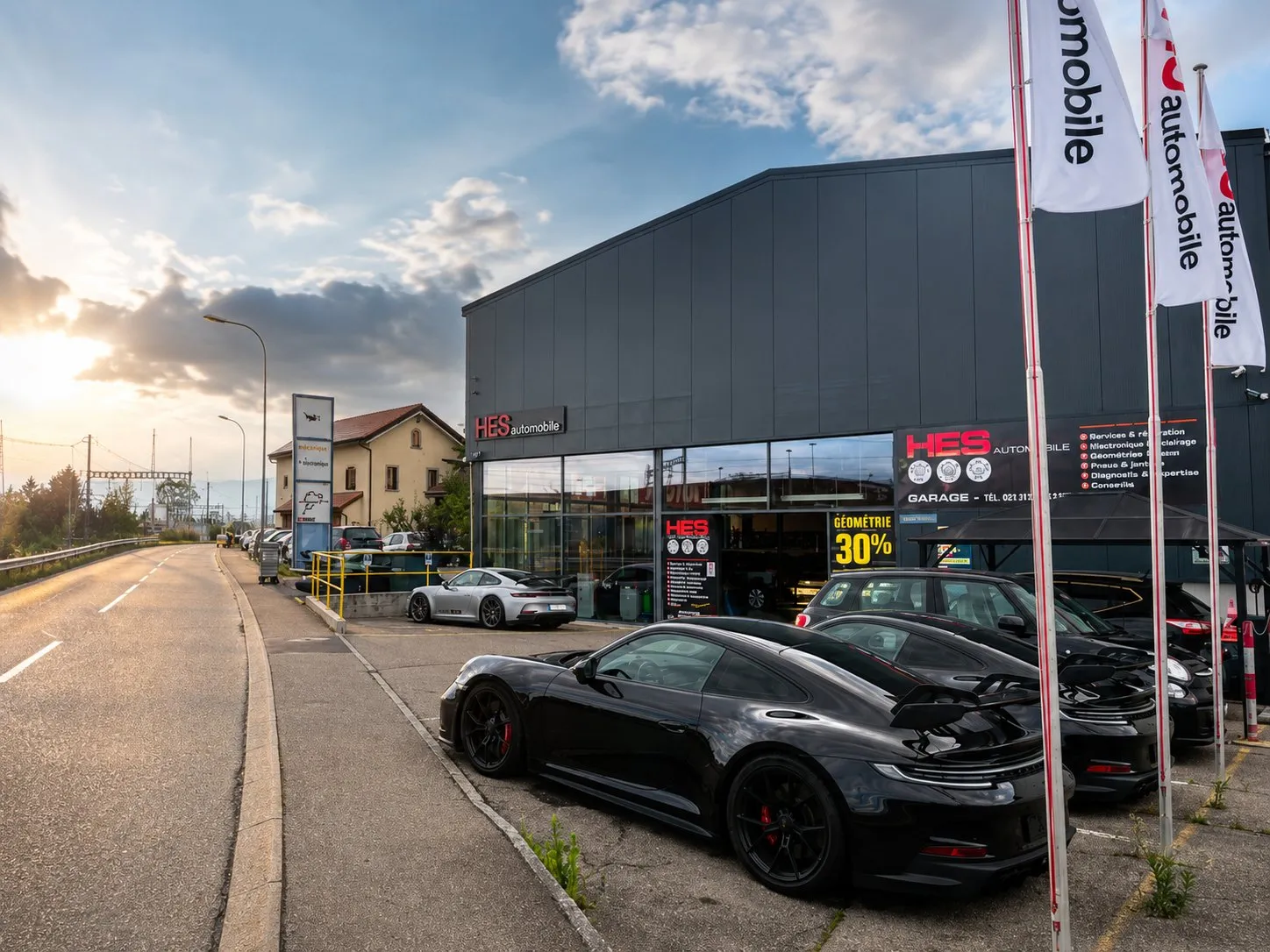 Devanture du garage HES Automobile, Chemin Adrien-Stoessel 28 à Meyrin