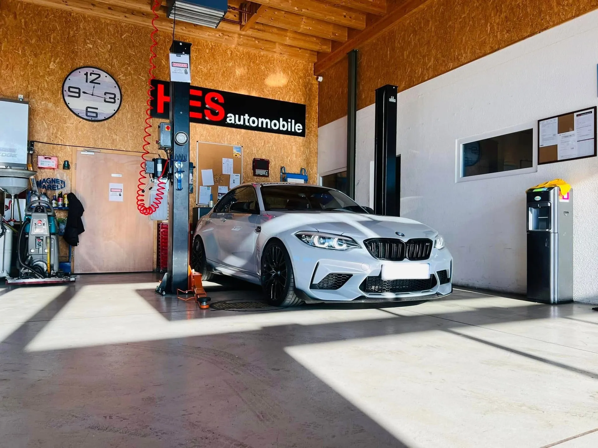 Garage toutes marques HES Automobile à Meyrin, BMW à l’atelier